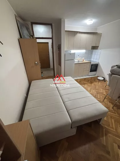 Vuka Karadžića | 4zida.rs