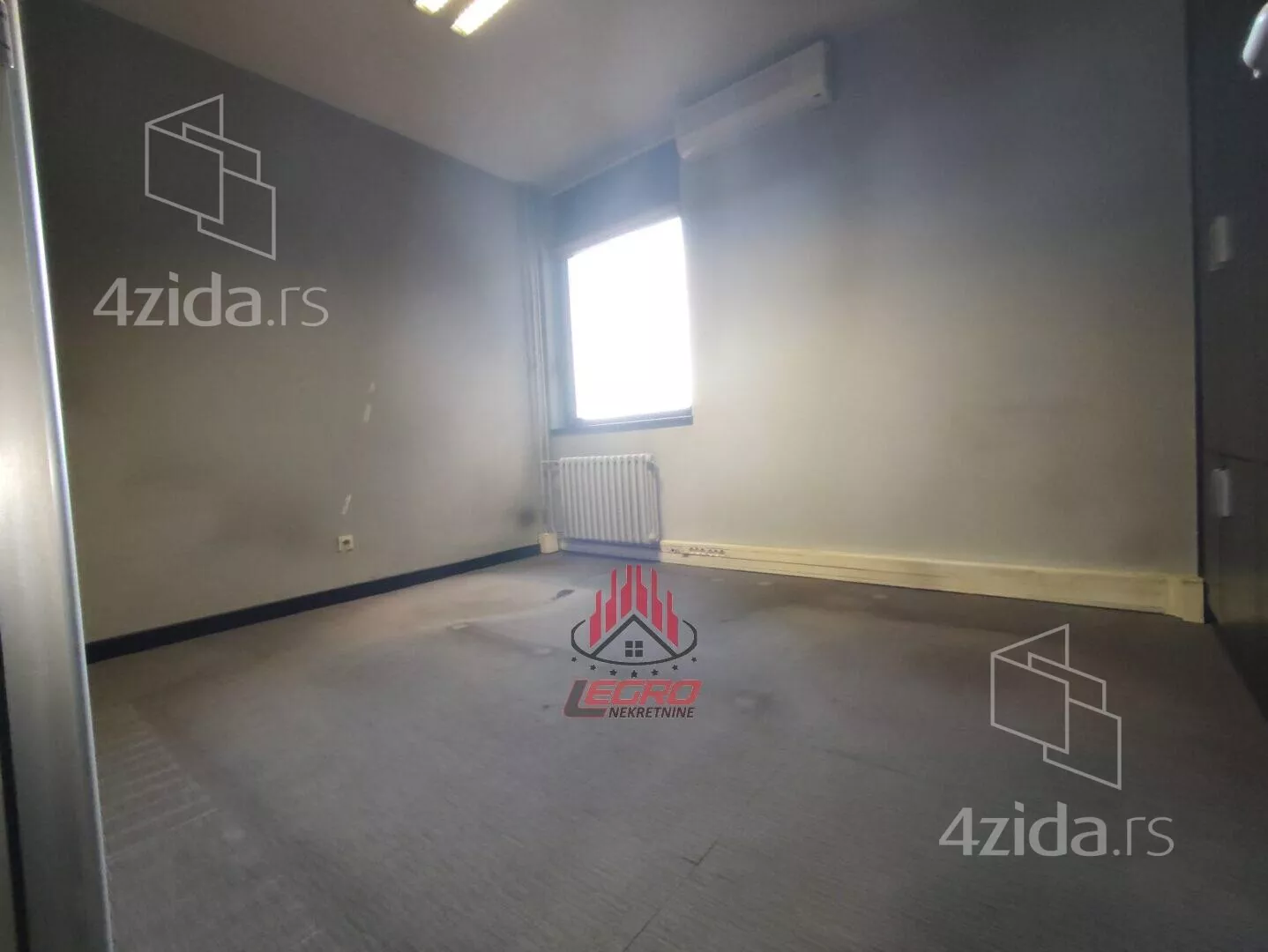 Četvoroiposoban stan | 4zida