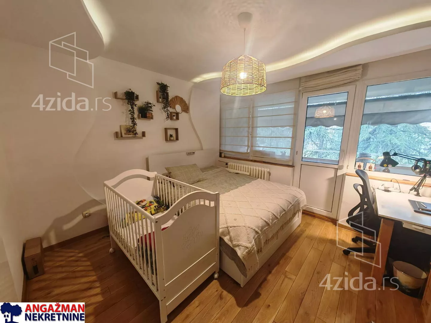 Dvoiposoban stan | 4zida