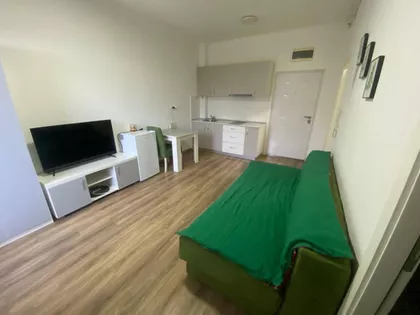 Vuka Karadžića | 4zida.rs