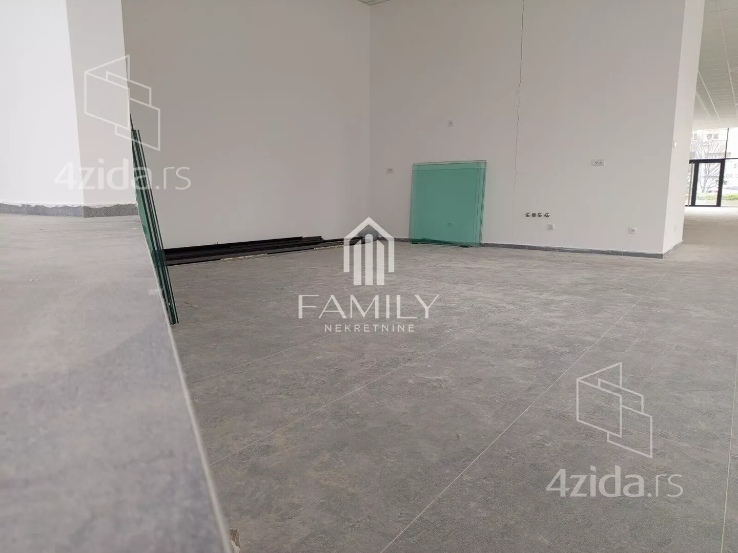 Poslovni prostor | 4zida
