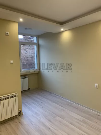 Obrenovićeva | 4zida.rs