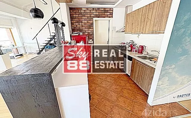 Šestoiposoban stan | 4zida