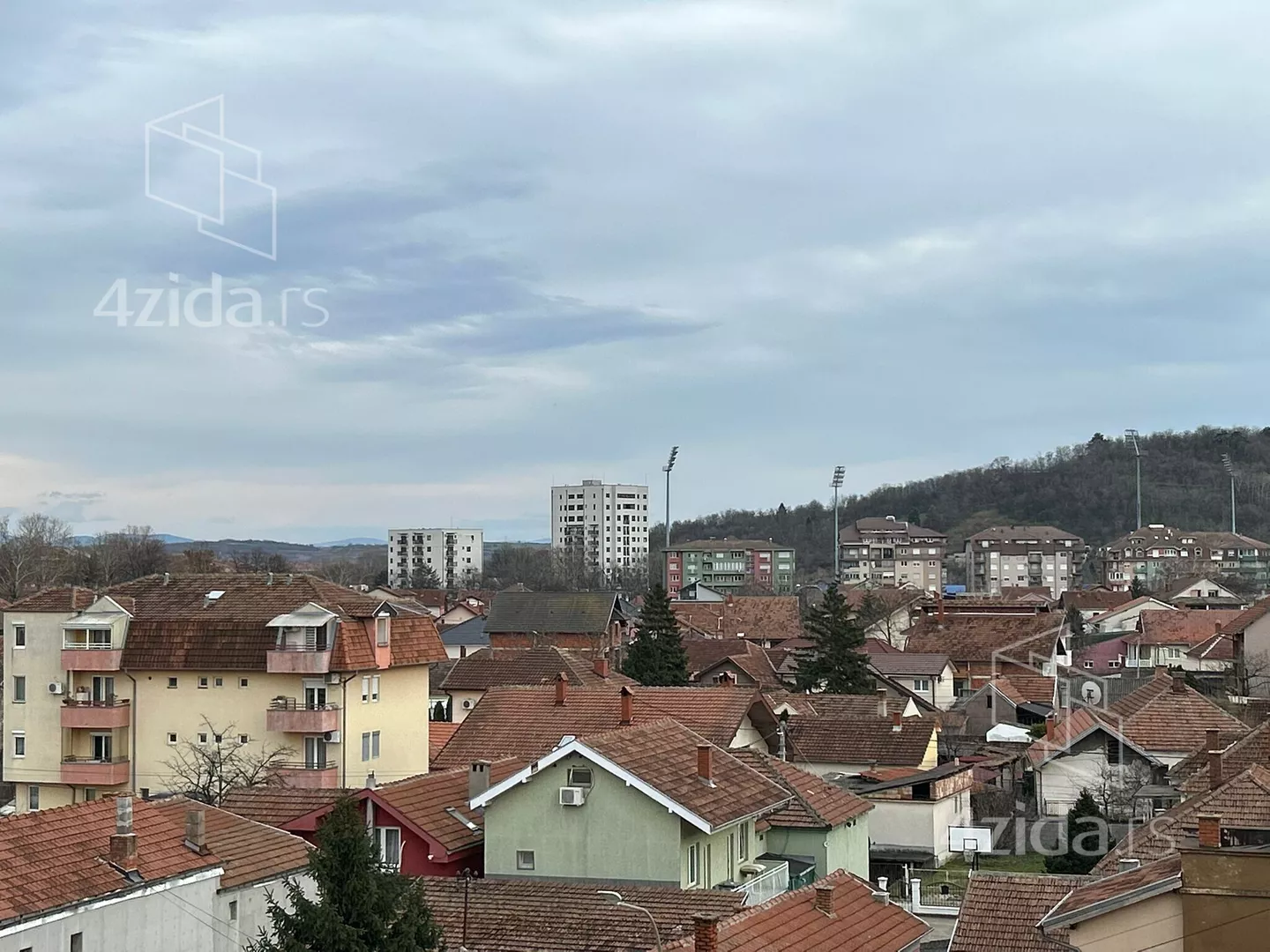 Četvorosoban stan | 4zida