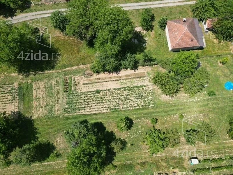 Plac | 4zida
