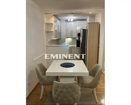 Dušana Jovanovića | 4zida.rs