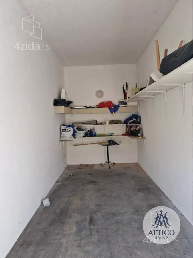 Garaža | 4zida