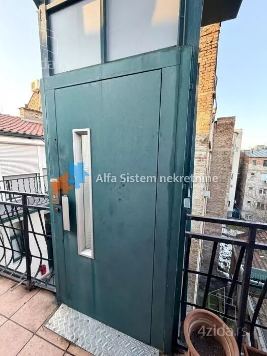 Petosoban stan | 4zida