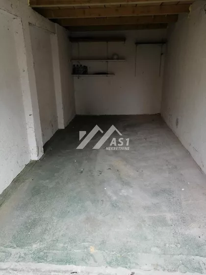 Aranj Janoša | 4zida.rs