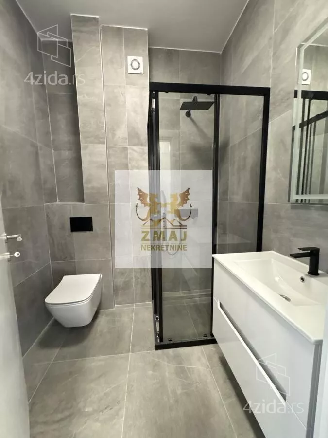 Šestosoban stan | 4zida