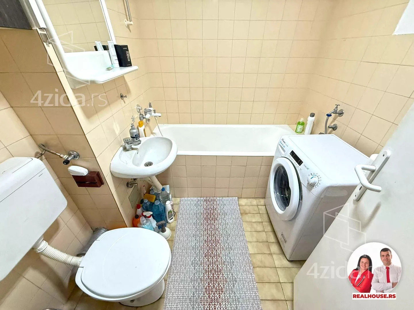 Jednoiposoban stan | 4zida