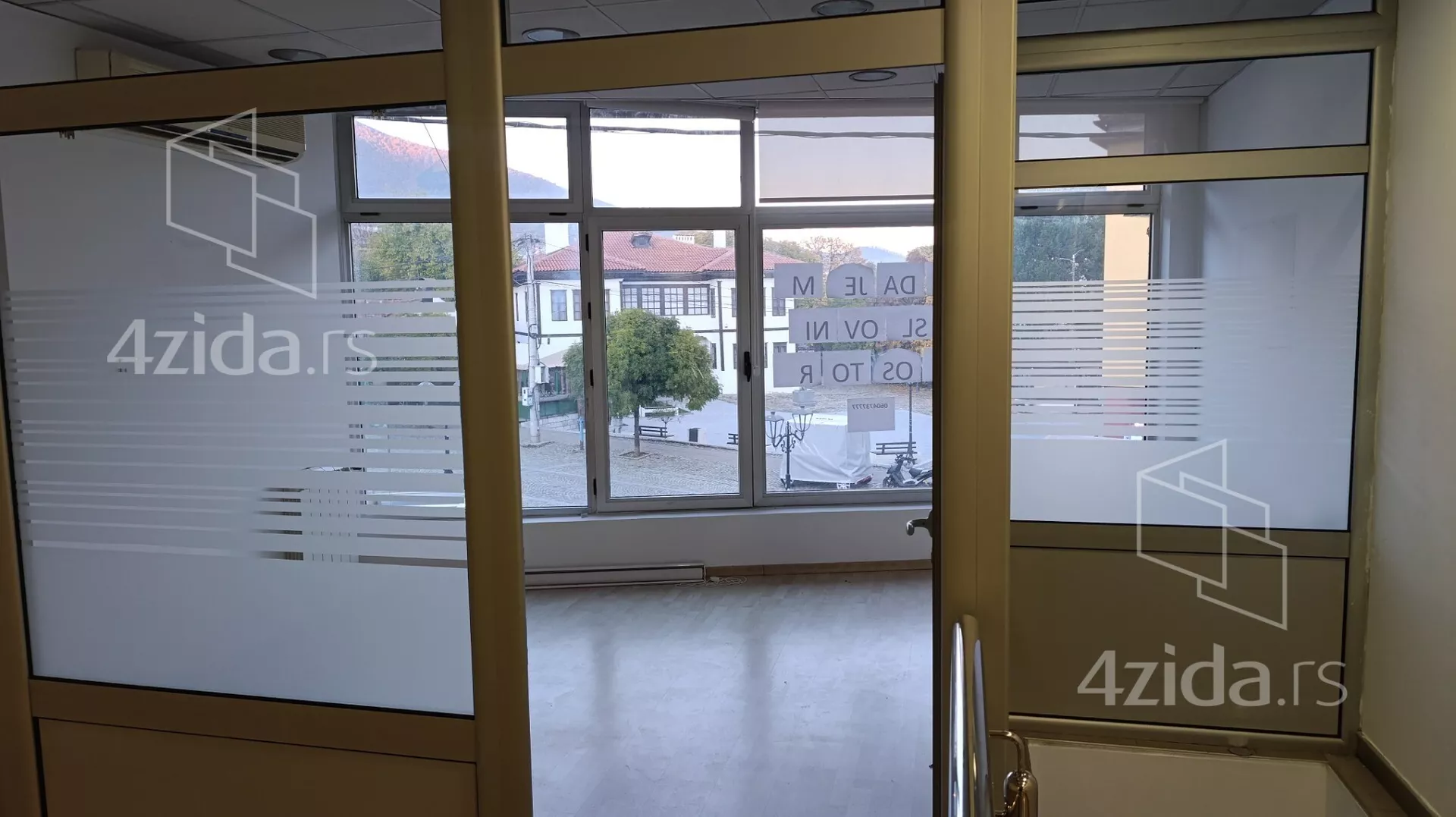 Poslovni prostor | 4zida