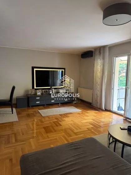 Petra Lekovića | 4zida.rs