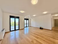 Autokomanda, Voždovac opština, Beograd | 4zida.rs
