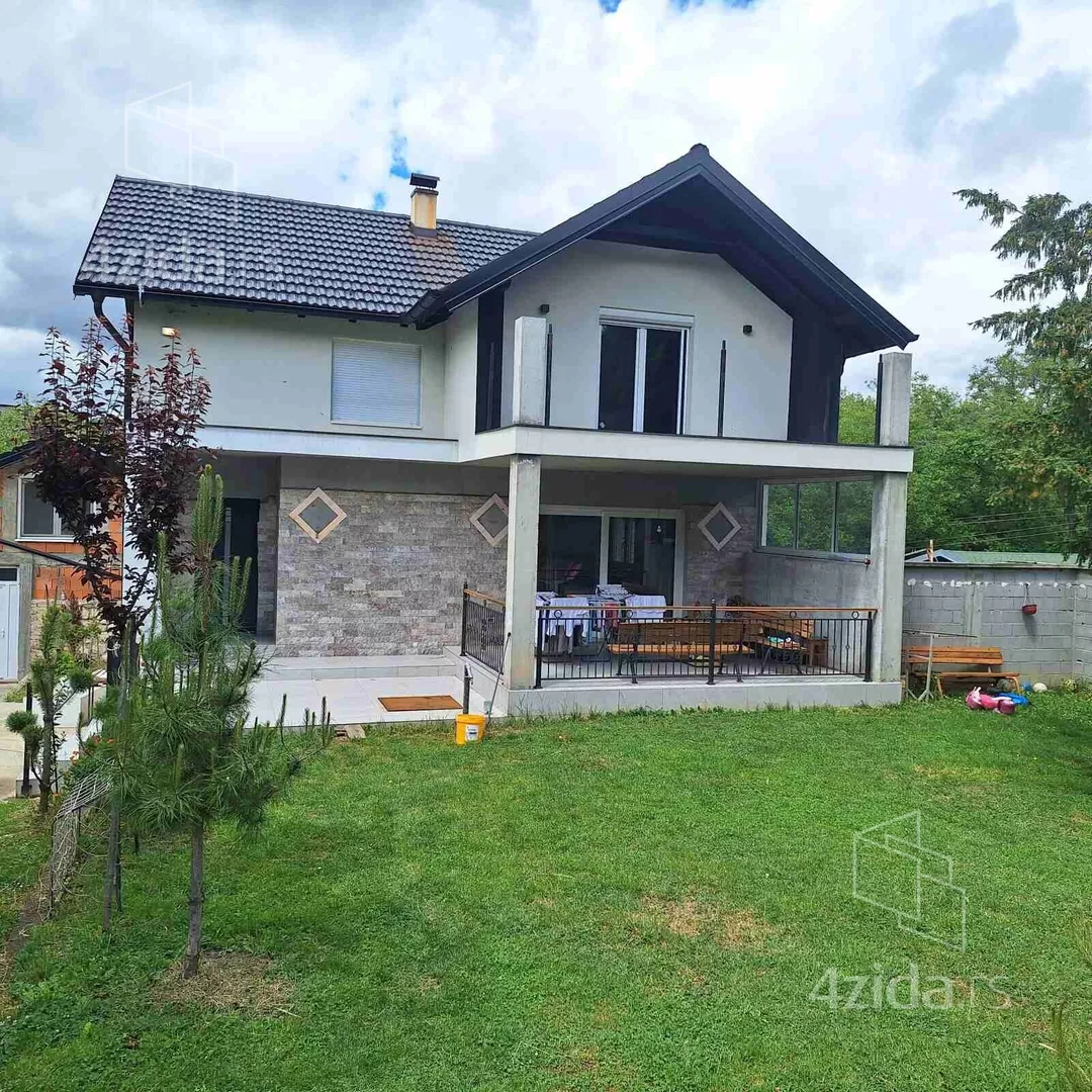 2-etažna kuća | 4zida