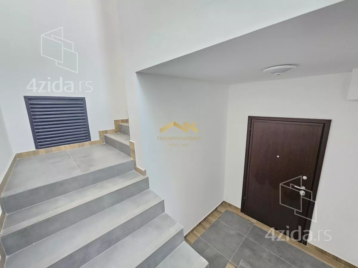 Šestosoban stan | 4zida