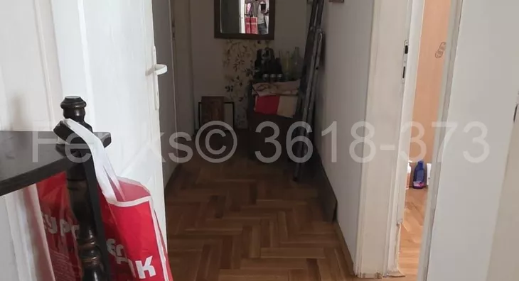 Sedmosoban stan | 4zida