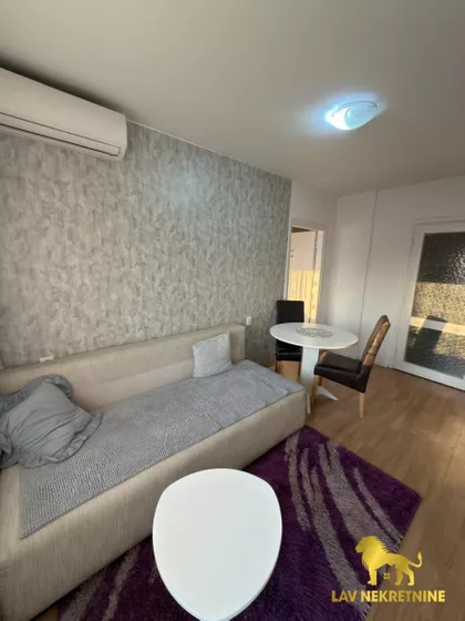 BULEVAR OSLOBOĐENJA | 4zida.rs