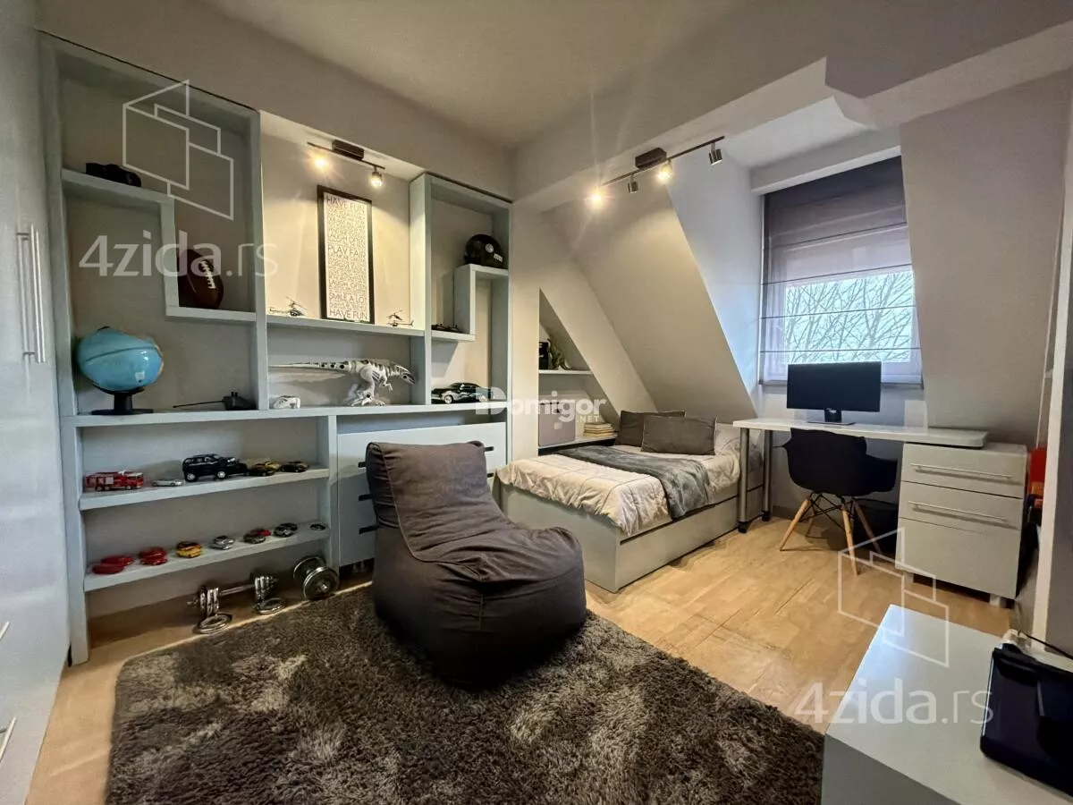 Petosoban stan | 4zida