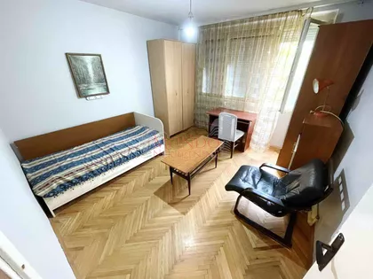 Vojna Bolnica | 4zida.rs