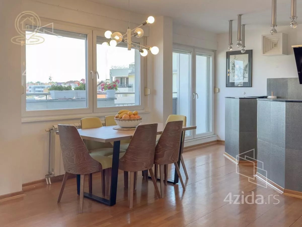 Četvorosoban stan | 4zida