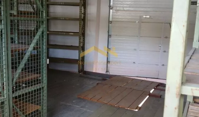 Poslovna zgrada | 4zida