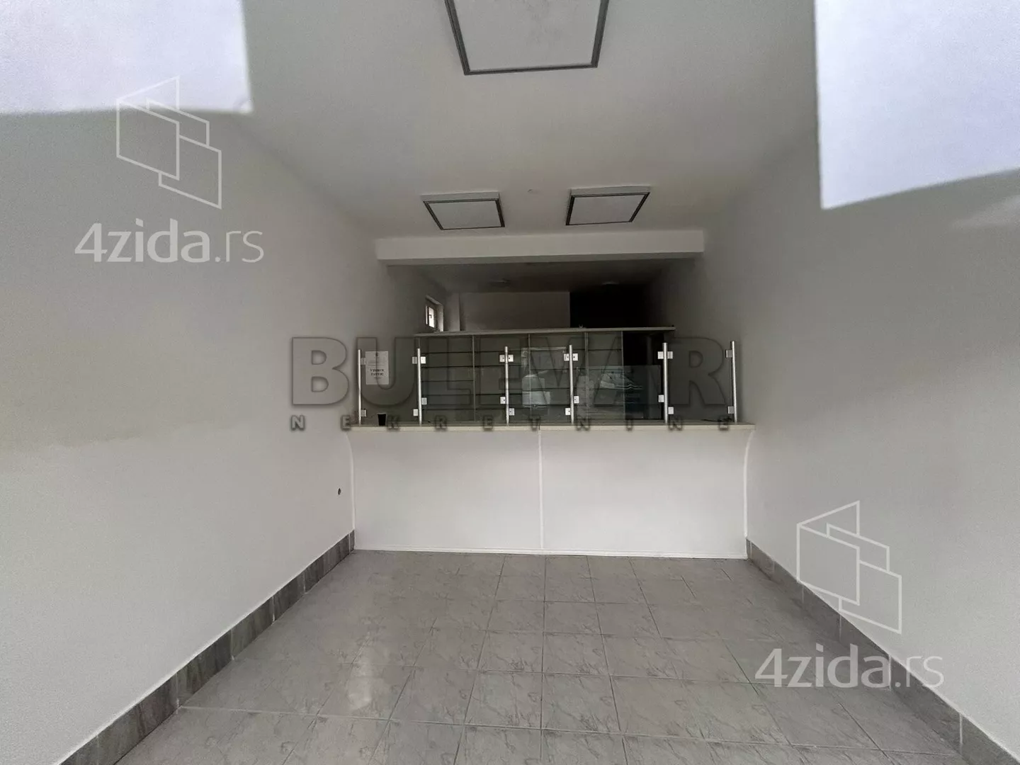 Lokal | 4zida