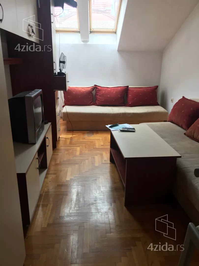 Garsonjera | 4zida