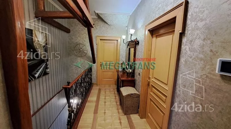 Šestosoban stan | 4zida