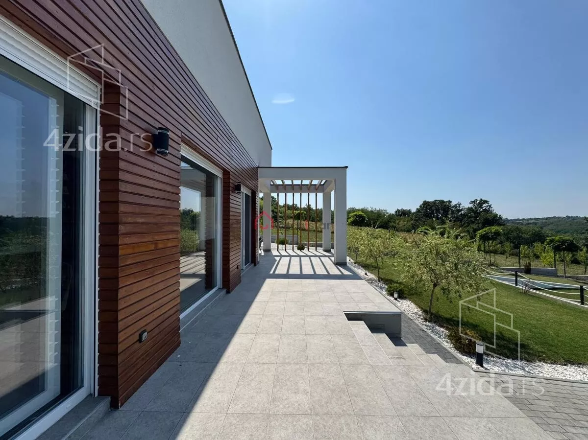 Kuća | 4zida