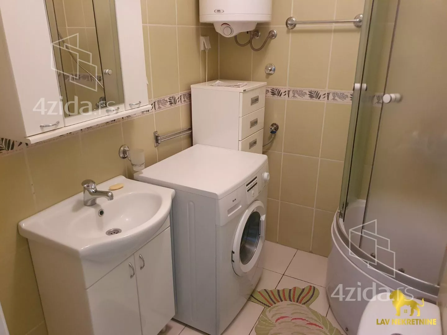 Jednoiposoban stan | 4zida