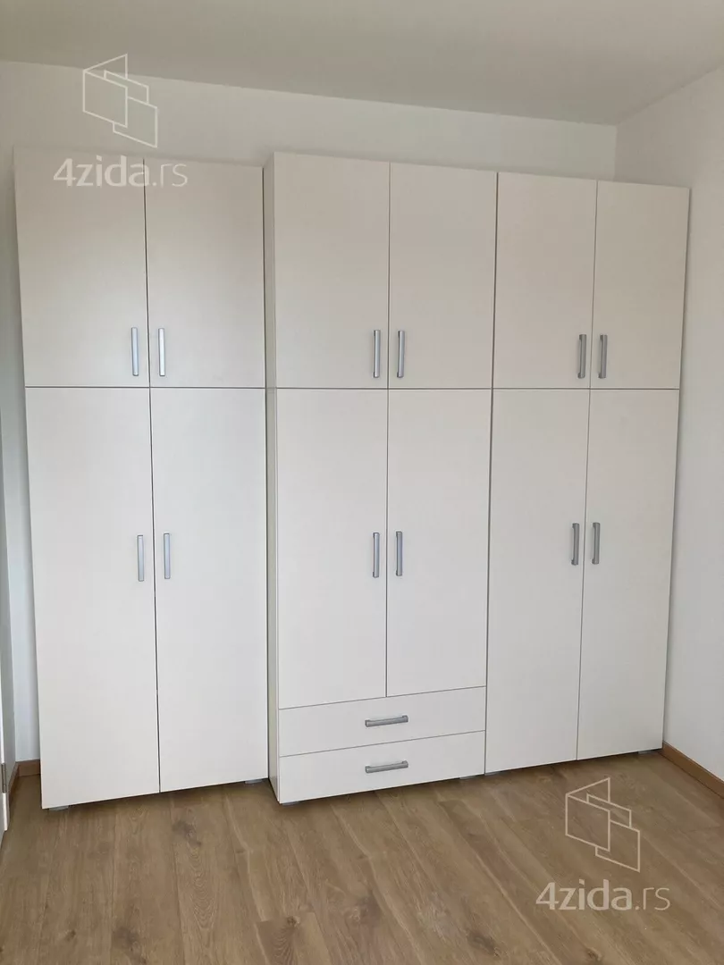 Četvoroiposoban stan | 4zida