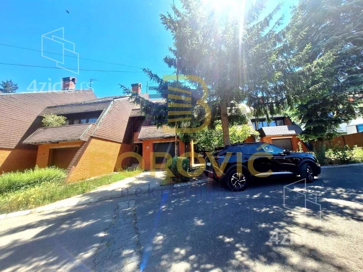 Kuća | 4zida