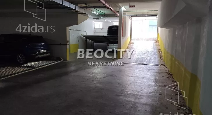 Garaža/Parking | 4zida
