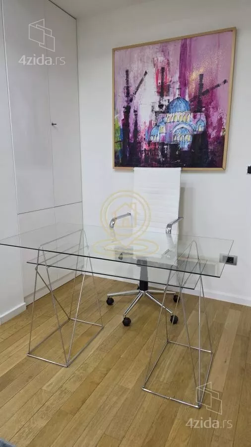 Petosoban stan | 4zida