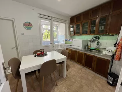 Darinke Radović | 4zida.rs