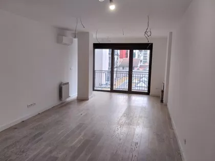 Cara Dušana | 4zida.rs