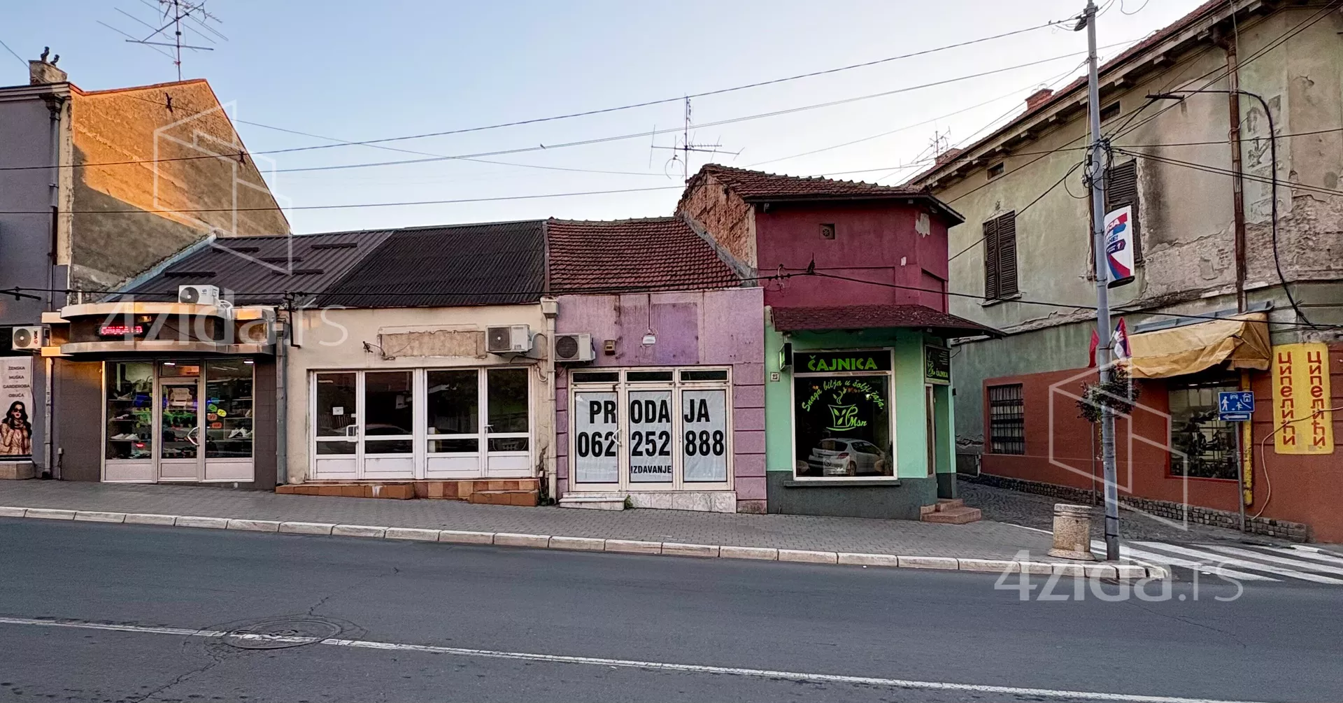 Lokal | 4zida