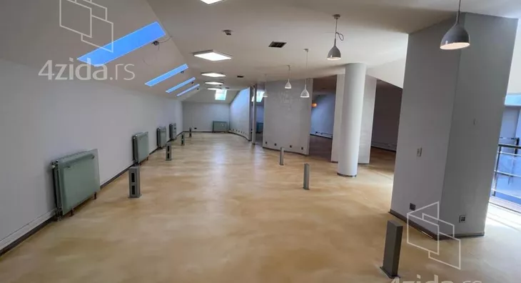 Poslovni prostor | 4zida