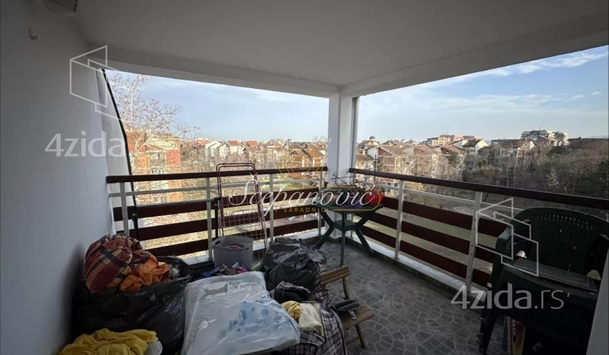 Dvoiposoban stan | 4zida