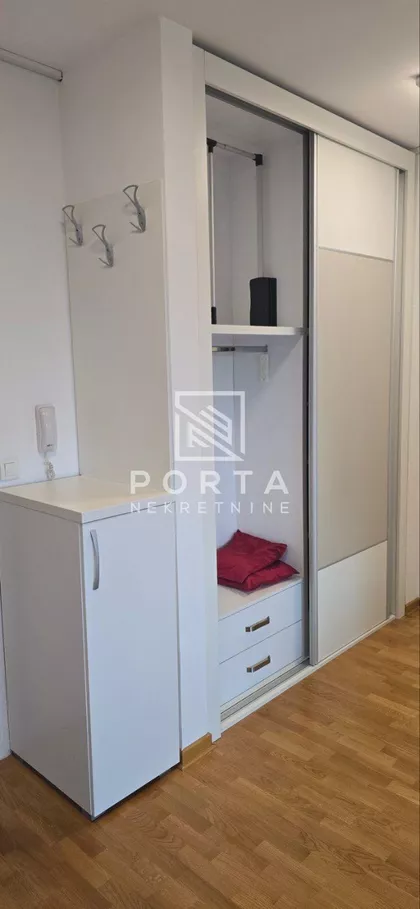 Dobanovačka | 4zida.rs