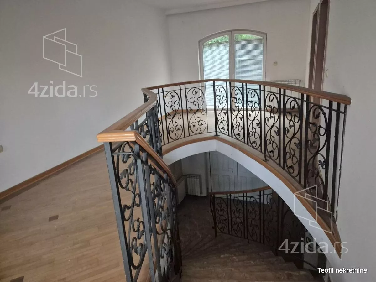 4-etažna kuća | 4zida