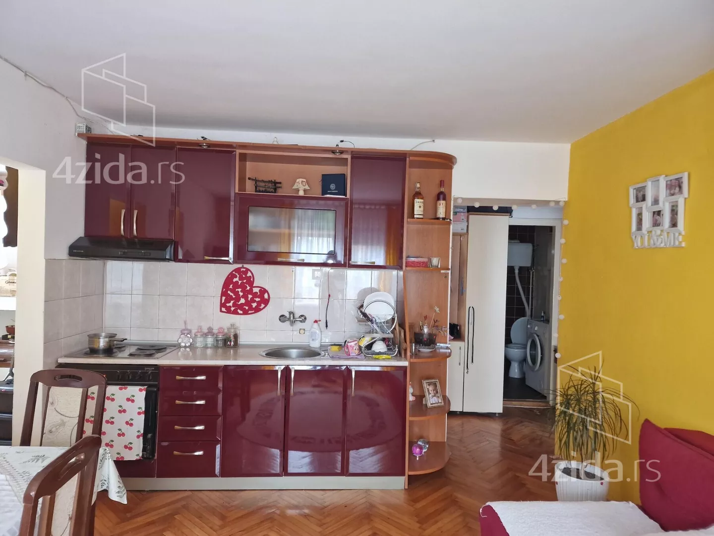 Jednoiposoban stan | 4zida