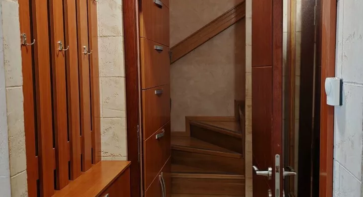 Četvoroiposoban stan | 4zida