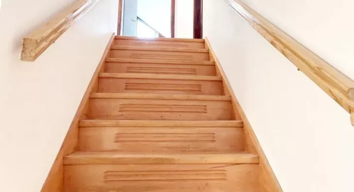 Petoiposoban stan | 4zida