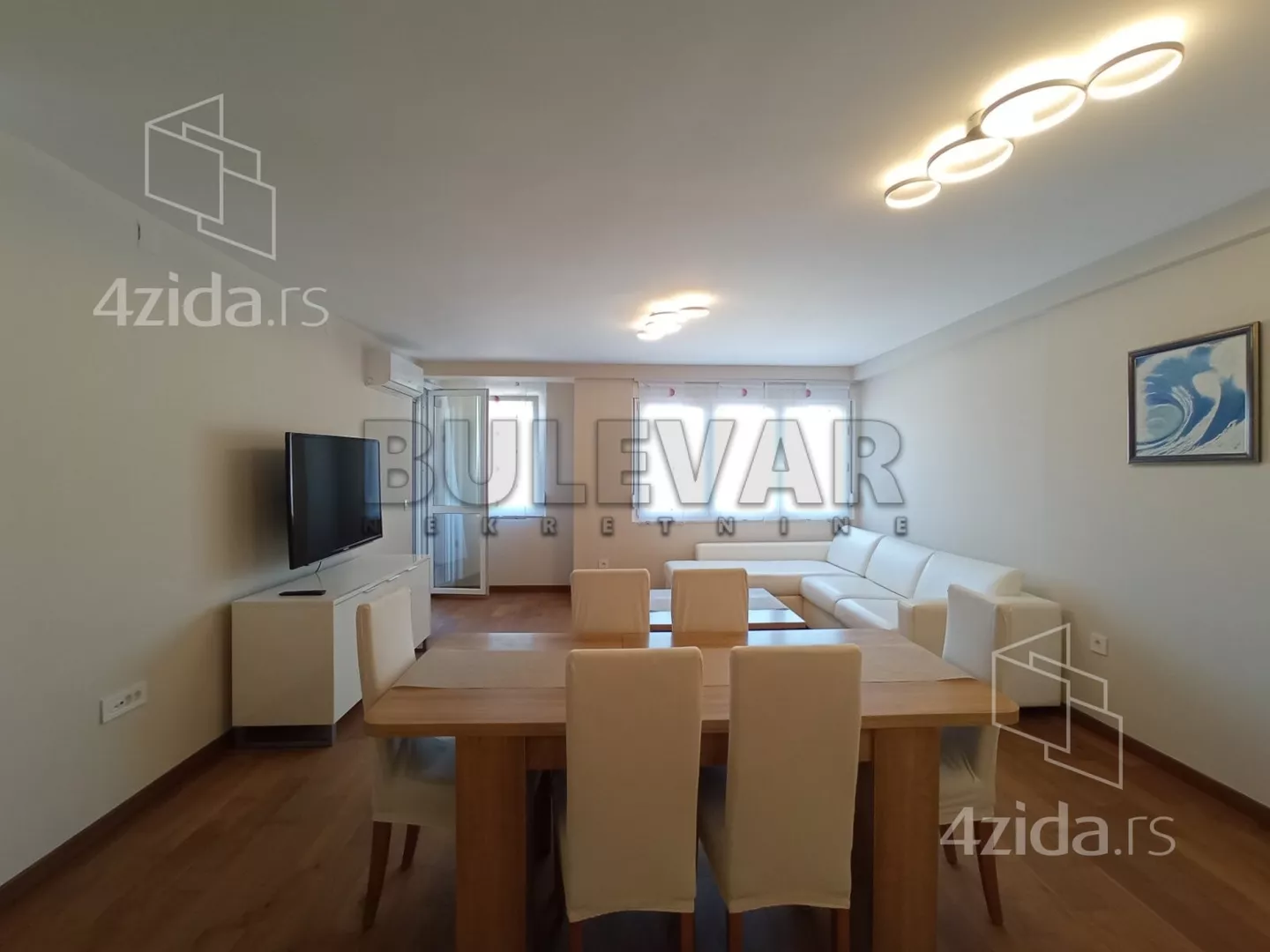 Troiposoban stan | 4zida