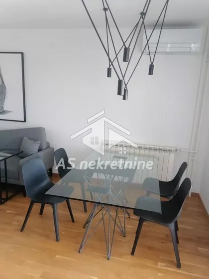 Sarajevska | 4zida.rs