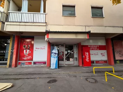 Trg Jakaba I Komora 8 | 4zida.rs