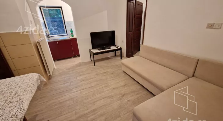 2-etažna kuća za izdavanje, Nadežde Petrović 5a, 200€, 60m² - stampaj