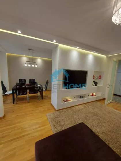 BULEVAR CRVENE ARMIJE x | 4zida.rs